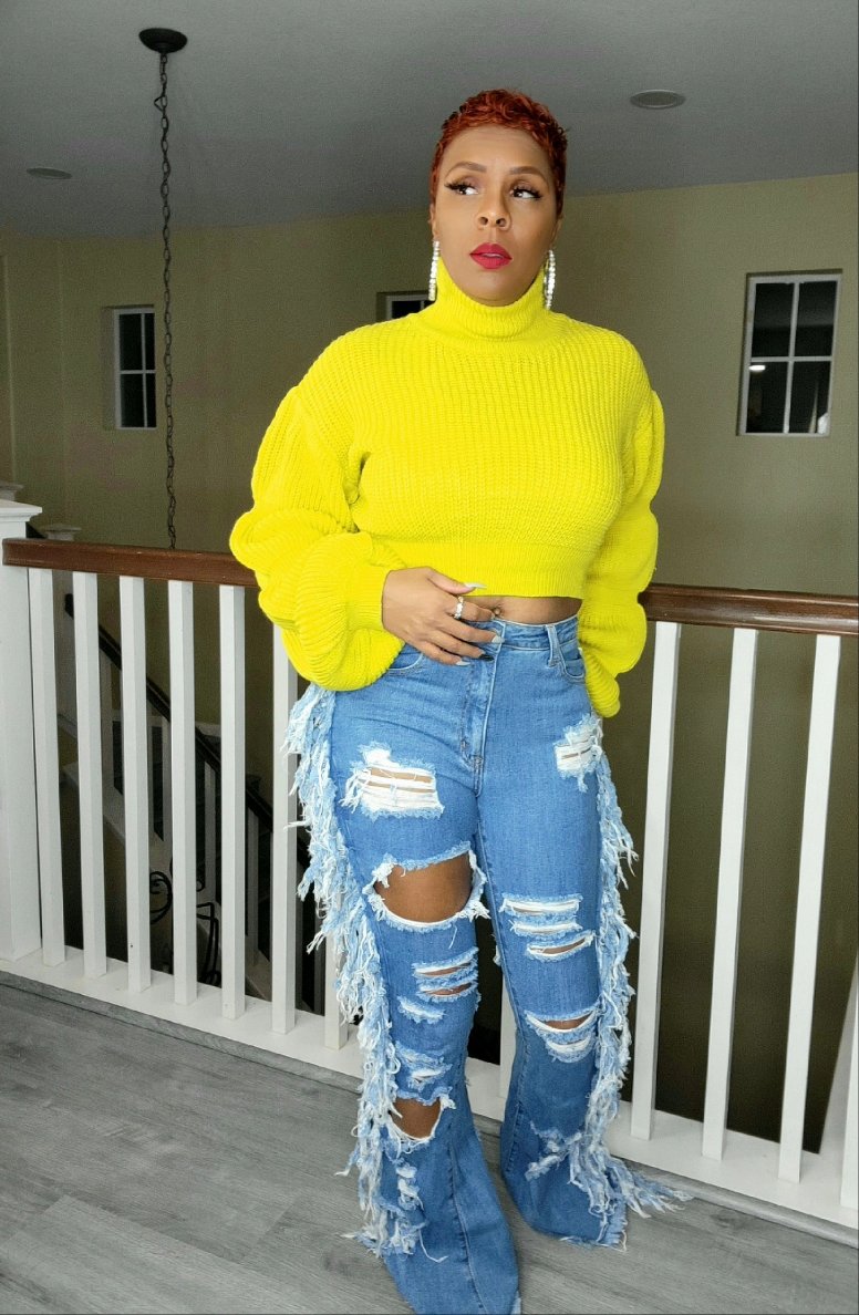 Puff crop sweater