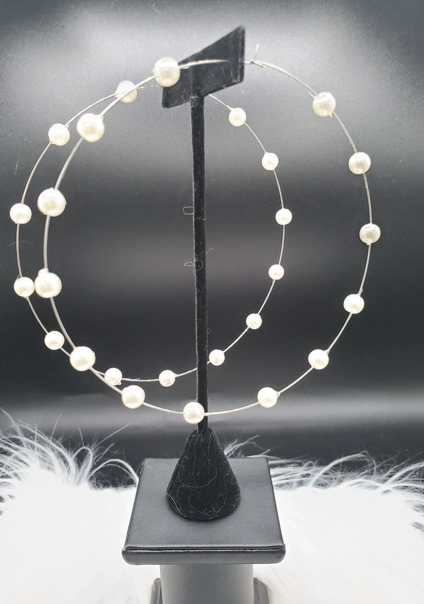 Mutha of Pearl - hoop earrings